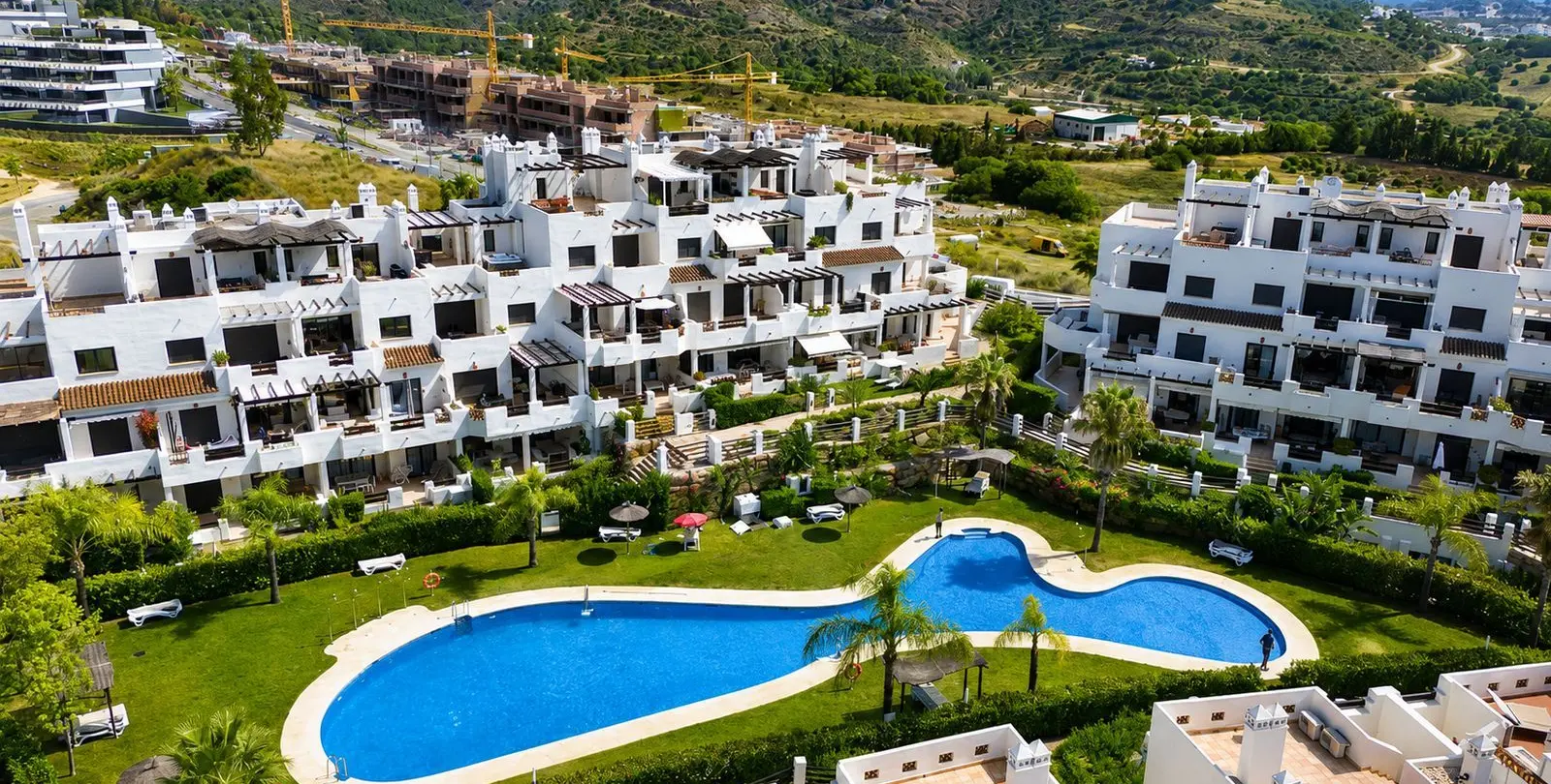 Sale of middle floor apartment in Selwo 35
