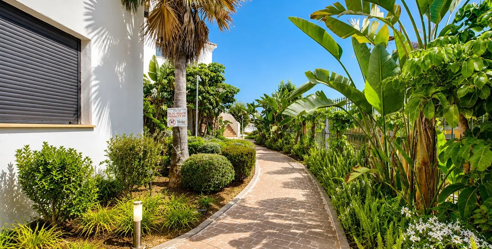 Sale of middle floor apartment in Selwo 42