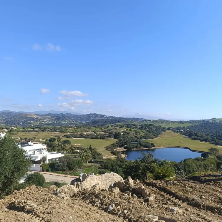 Продажа  жилого участка в Valle Romano