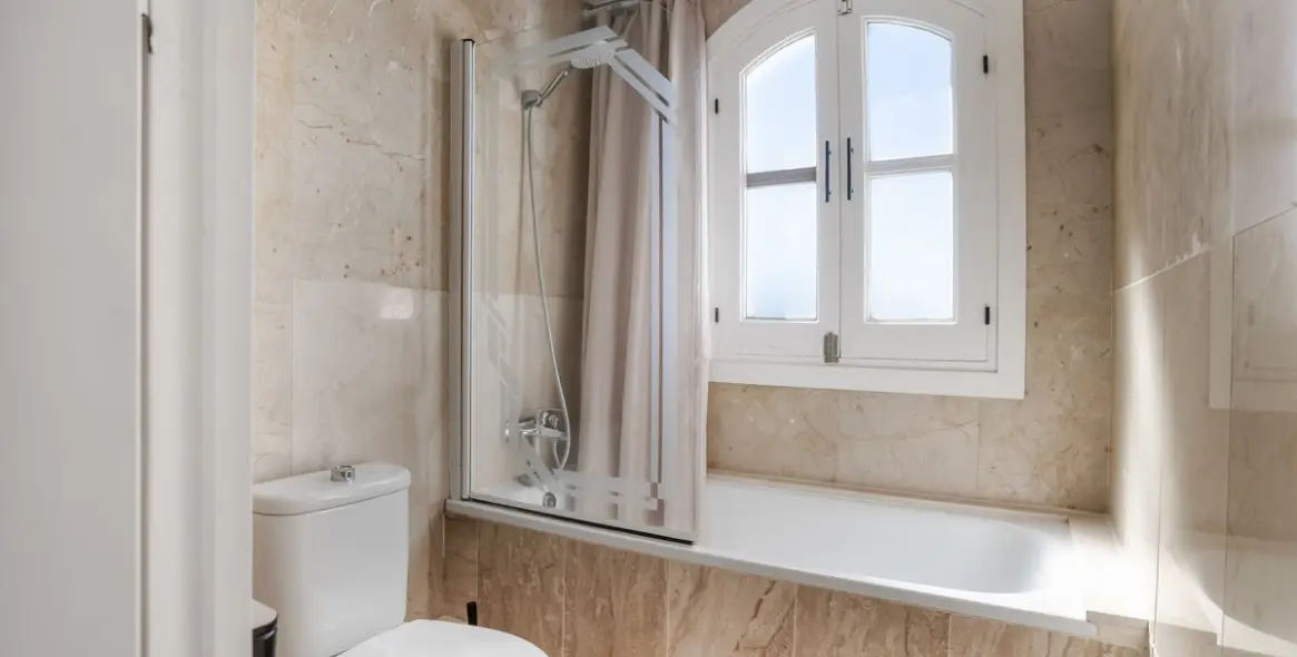 Sale of townhouse in Nueva Andalucía 15