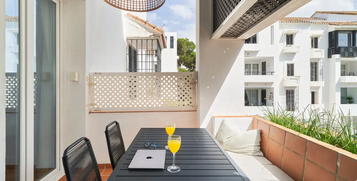 Продажа апартаментов на среднем этаже в Elviria 6