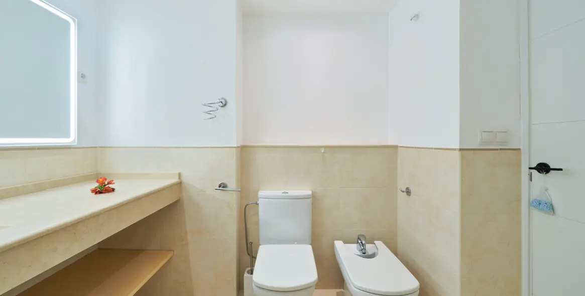 Продажа апартаментов на среднем этаже в Elviria 29