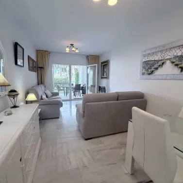 Venta de apartamento en planta baja en Calahonda