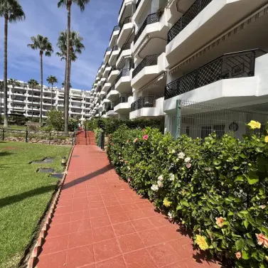 Venta de apartamento en planta baja en Calahonda