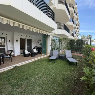 Venta de apartamento en planta baja en Calahonda