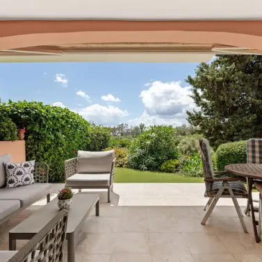 Sale of ground floor apartment in Estepona