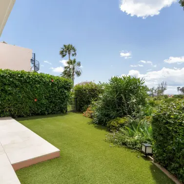Sale of ground floor apartment in Estepona