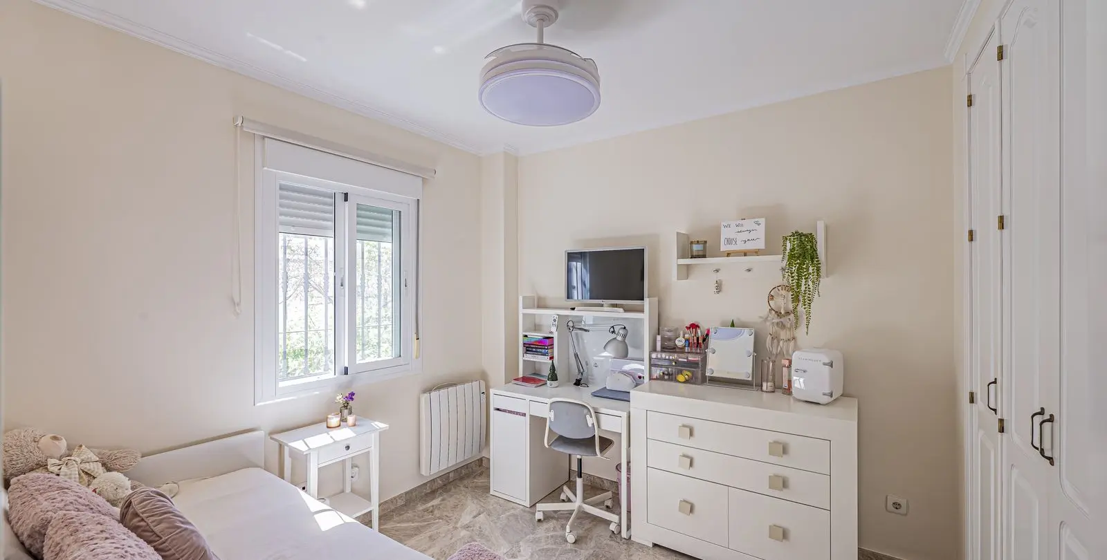 Sale of middle floor apartment in Nueva Andalucía 7