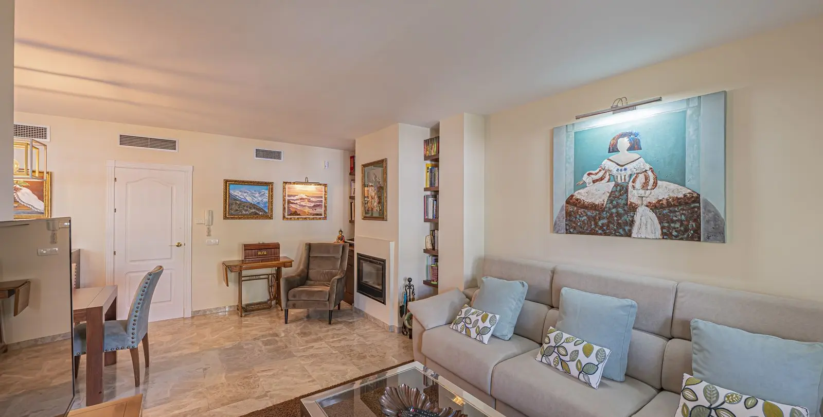 Sale of middle floor apartment in Nueva Andalucía 8