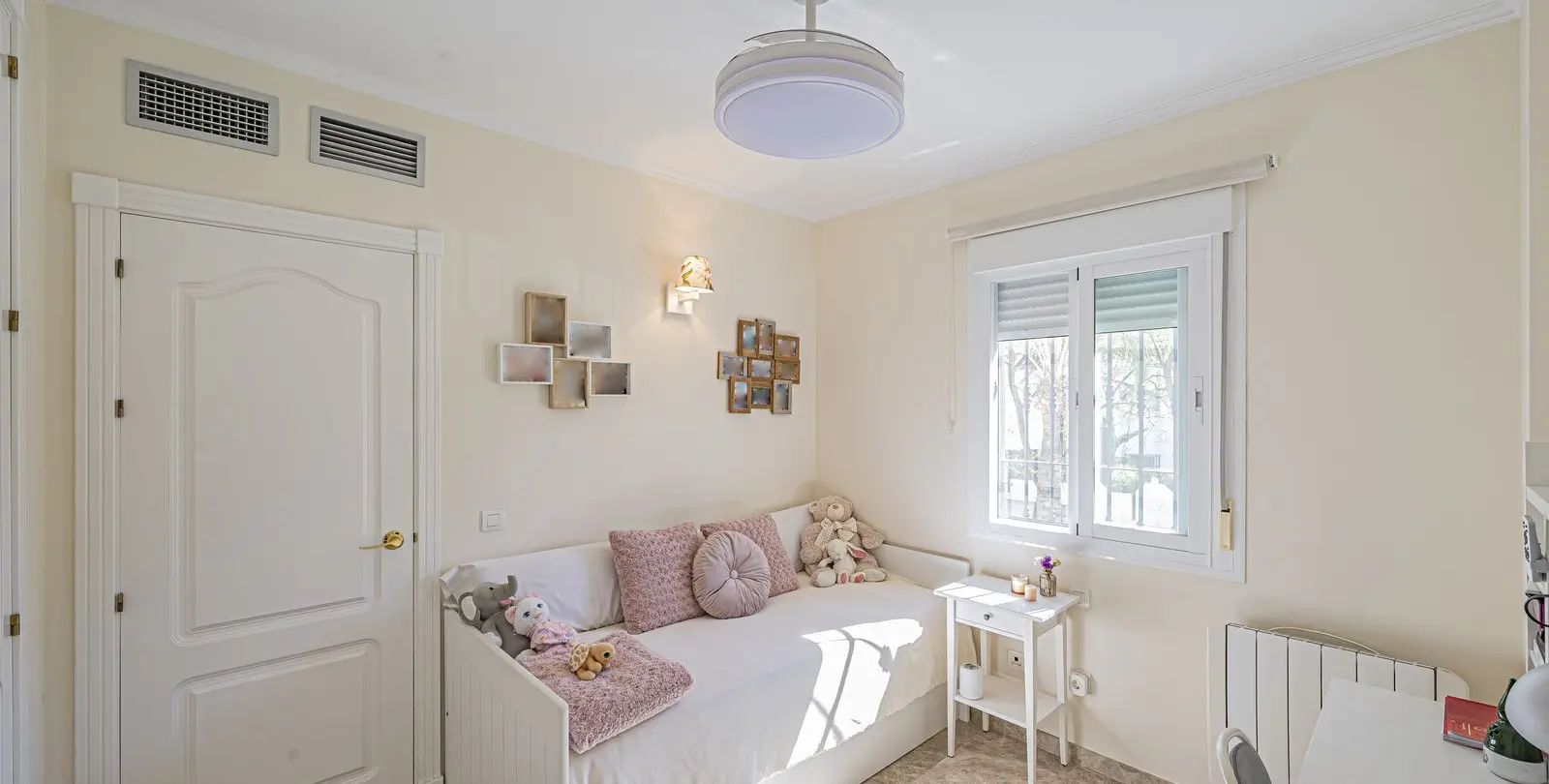 Sale of middle floor apartment in Nueva Andalucía 11