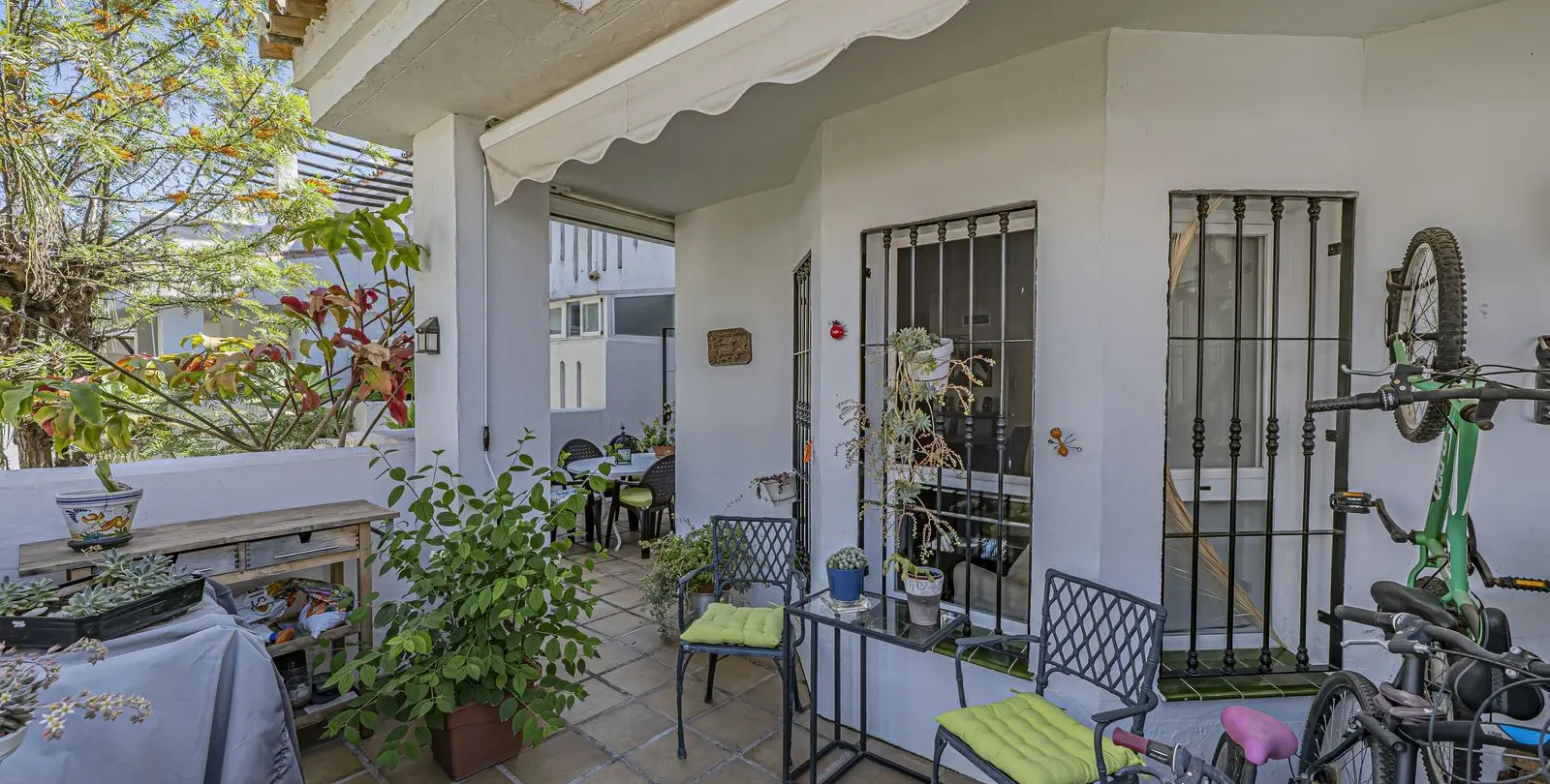 Sale of middle floor apartment in Nueva Andalucía 19