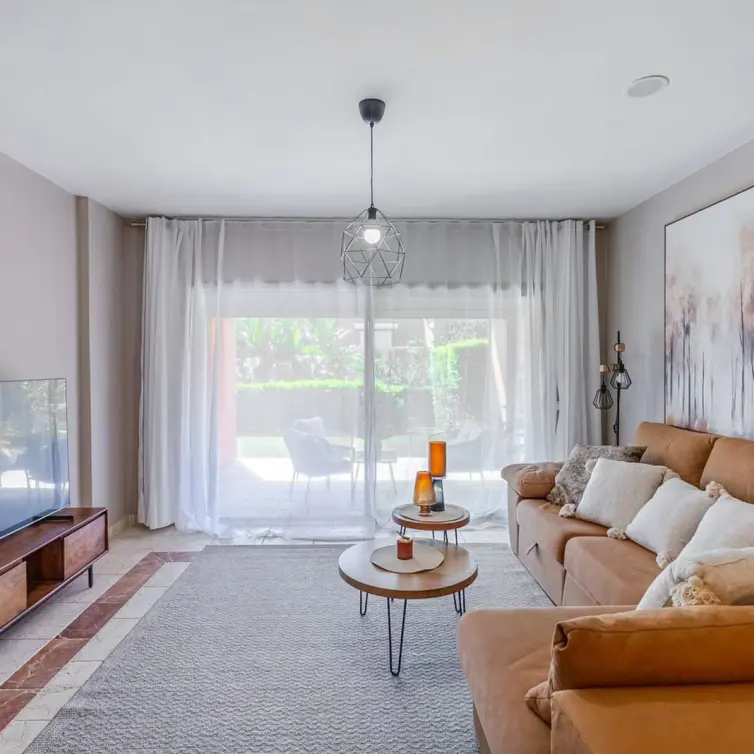 Sale of ground floor apartment in Estepona