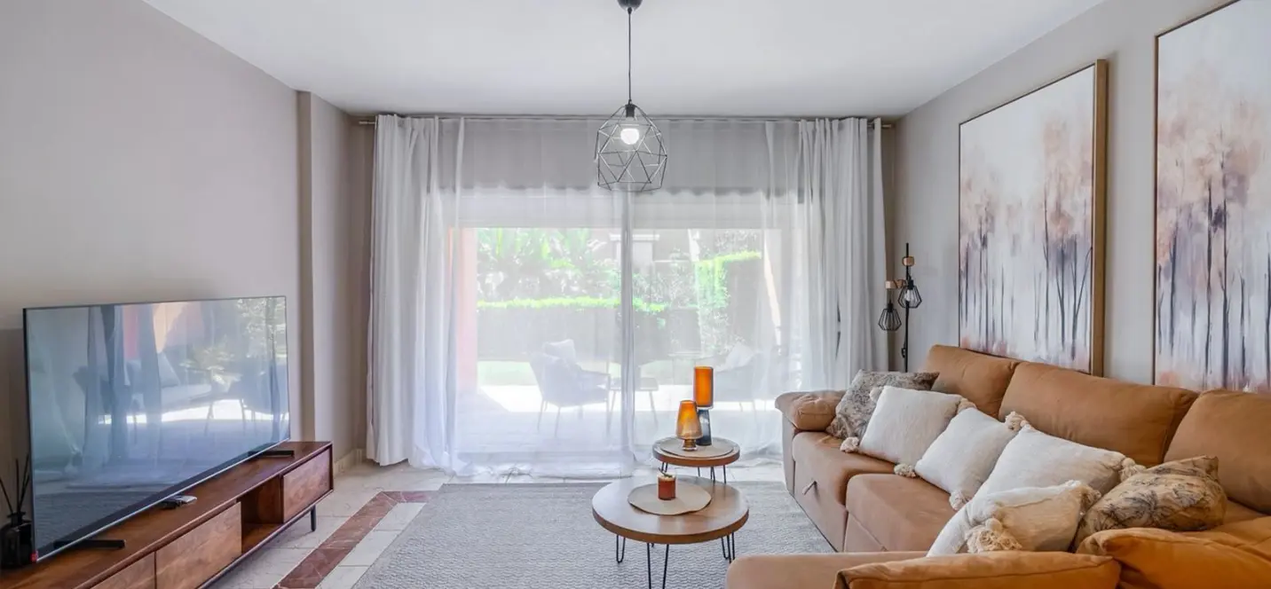 Sale of ground floor apartment in Estepona 0