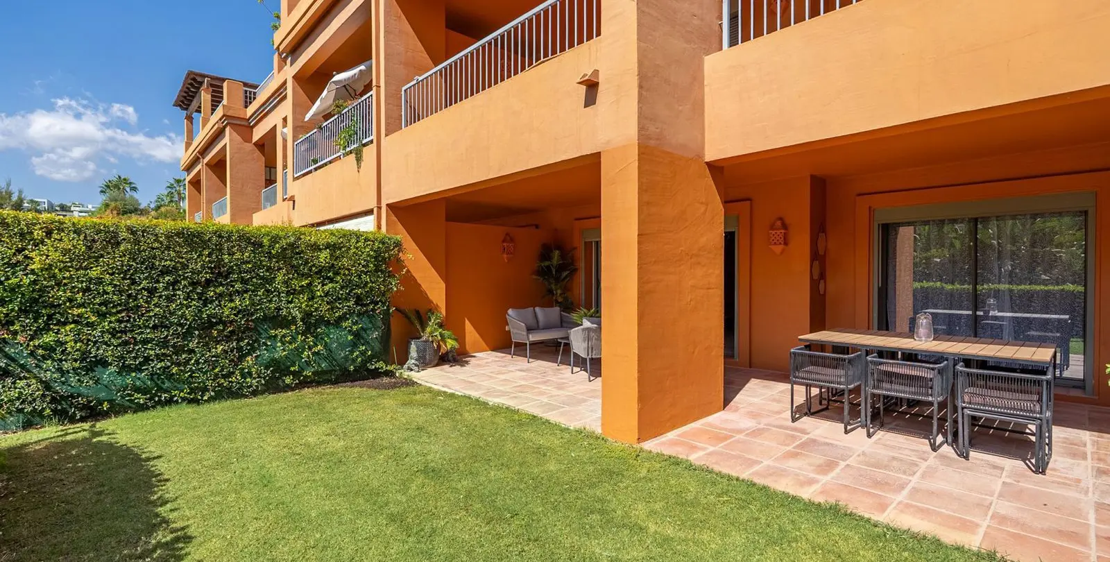 Sale of ground floor apartment in Estepona 4