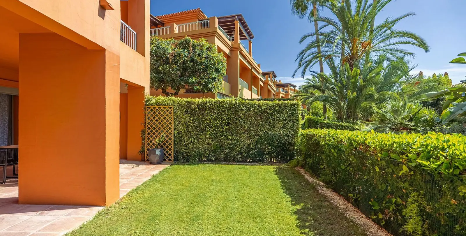 Sale of ground floor apartment in Estepona 5
