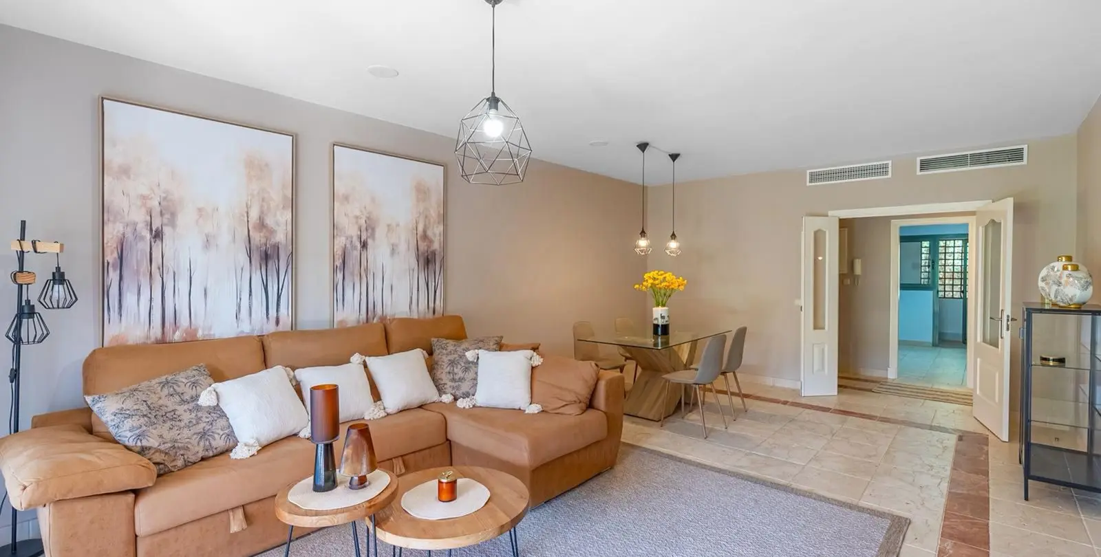 Sale of ground floor apartment in Estepona 14