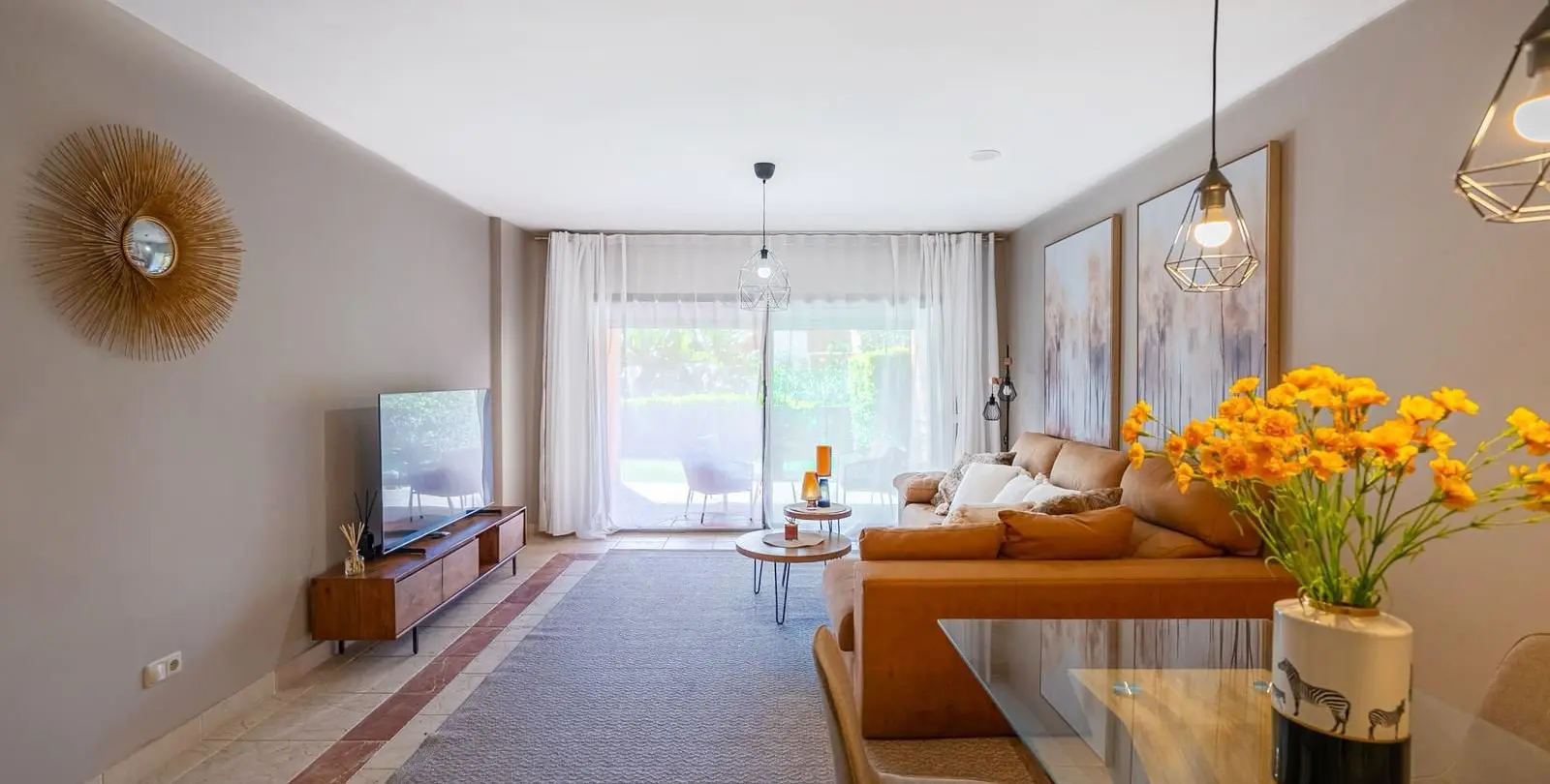 Sale of ground floor apartment in Estepona 19