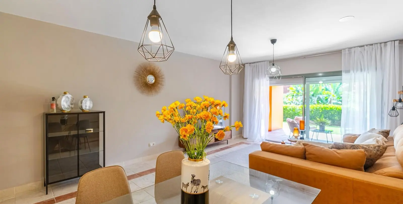 Sale of ground floor apartment in Estepona 23