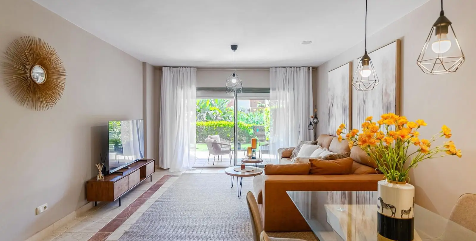 Sale of ground floor apartment in Estepona 30