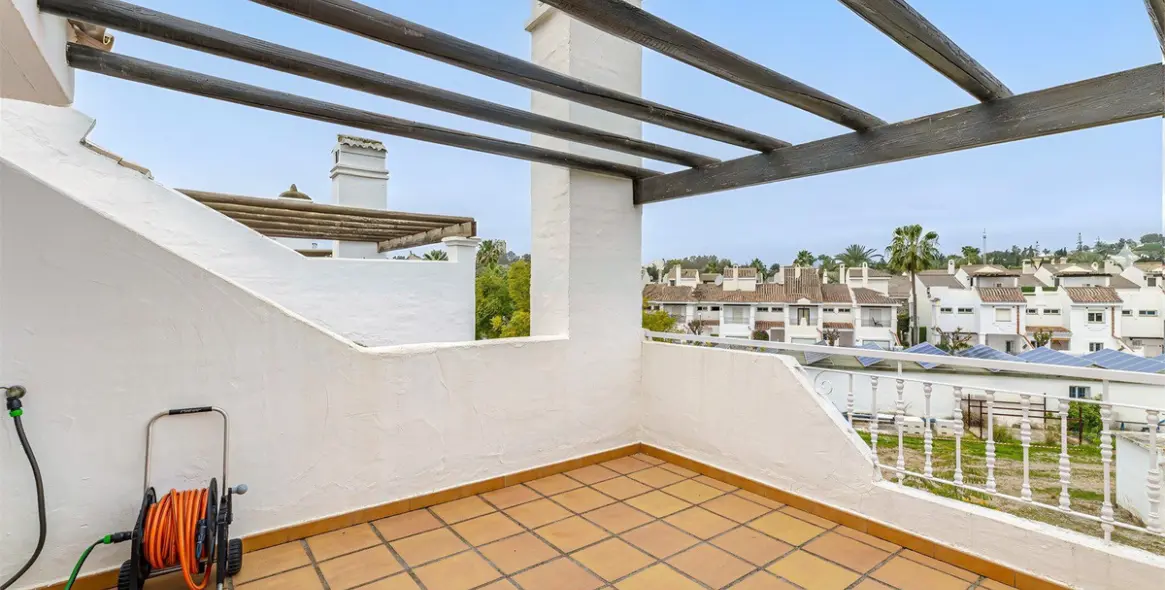 Sale of townhouse in Nueva Andalucía 5