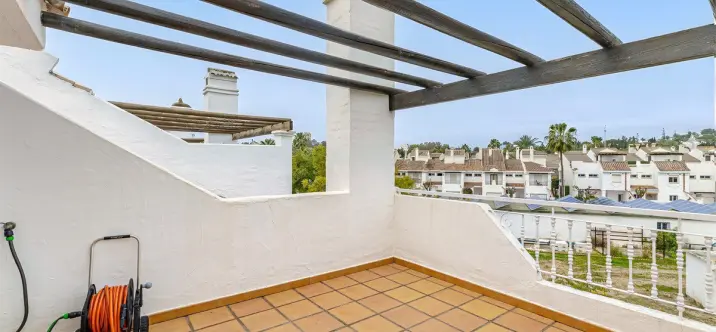 Sale of townhouse in Nueva Andalucía 4