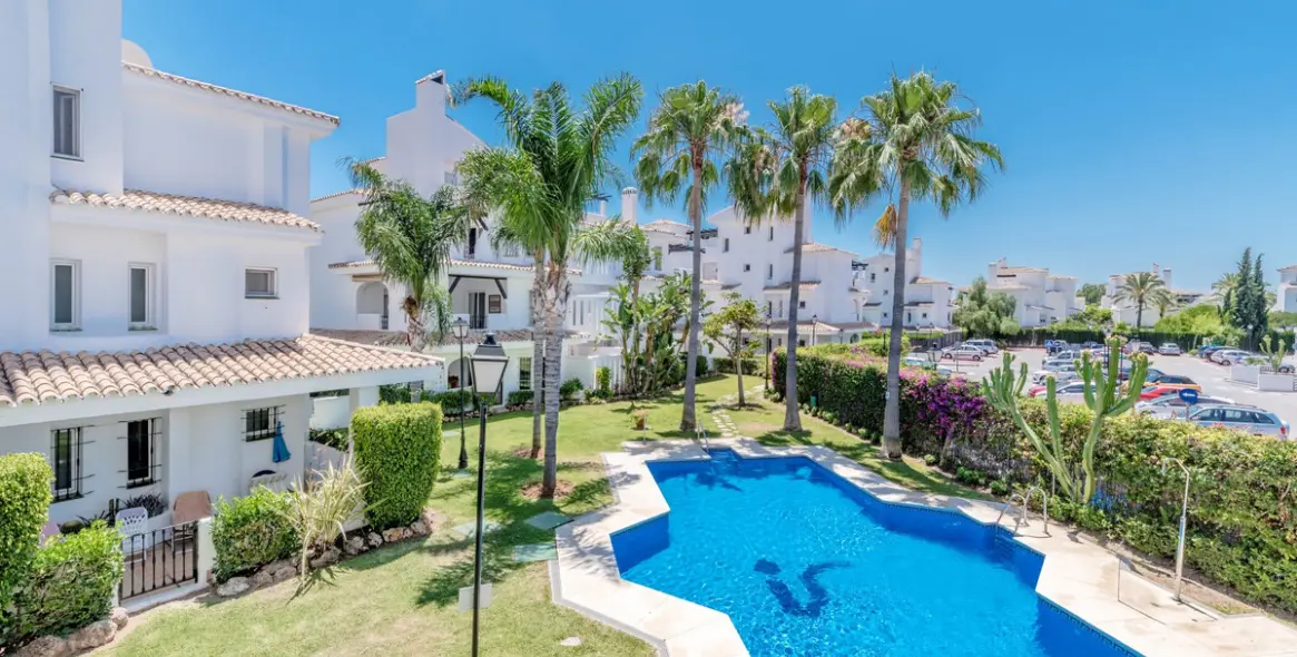 Sale of townhouse in Nueva Andalucía 6