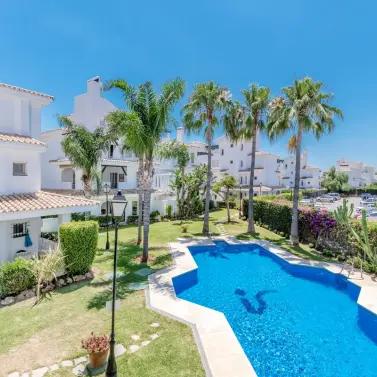 Sale of townhouse in Nueva Andalucía