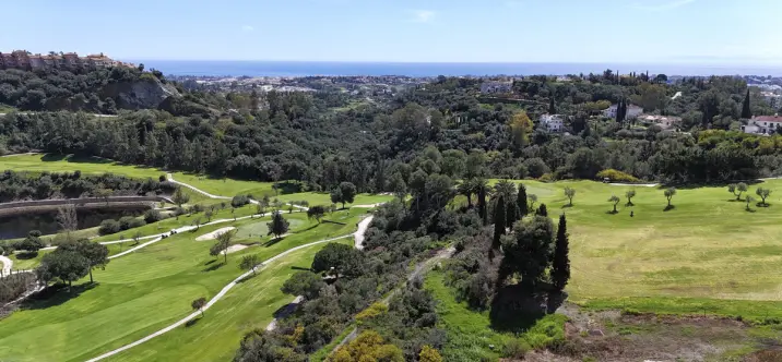 Sale of residential plot in Los Arqueros 0