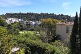 Image 6 thumb