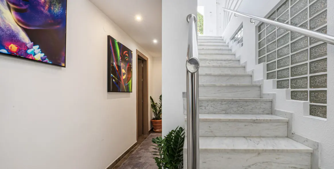 Sale of semi-detached house in Calahonda 26
