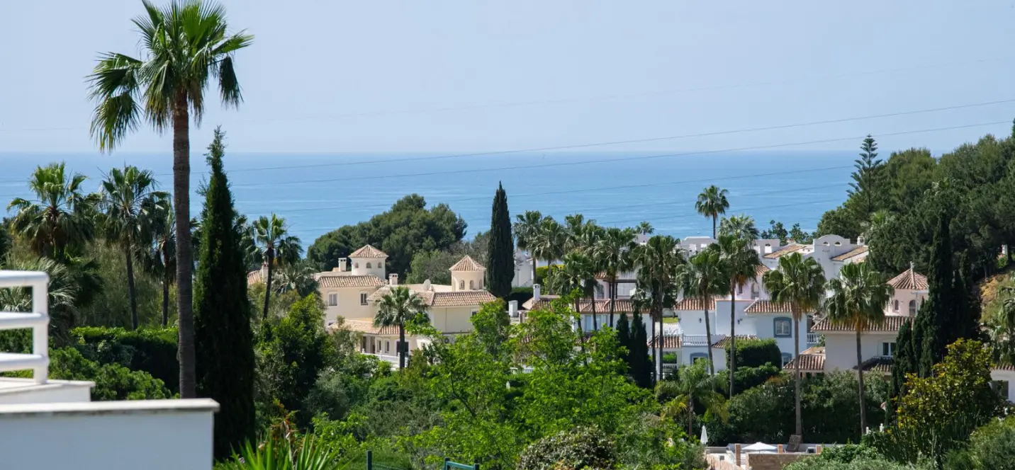 Venta de casa pareada en Calahonda 1