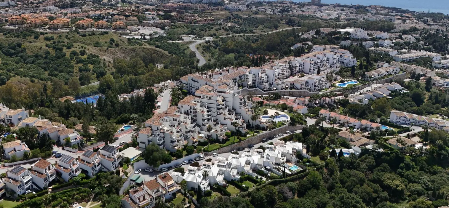 Venta de casa pareada en Calahonda 2
