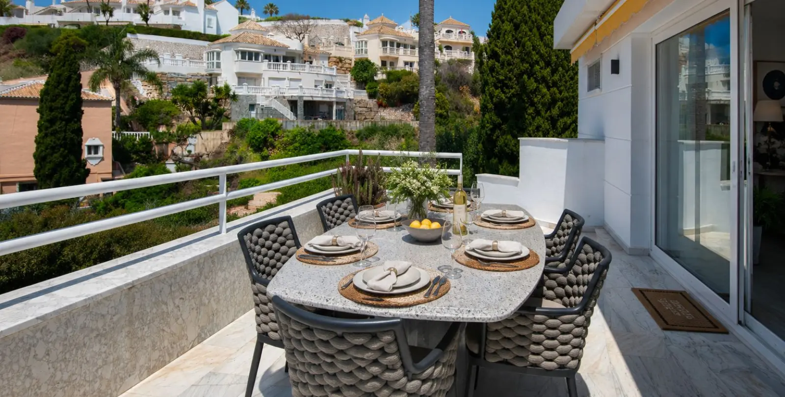 Venta de casa pareada en Calahonda 44