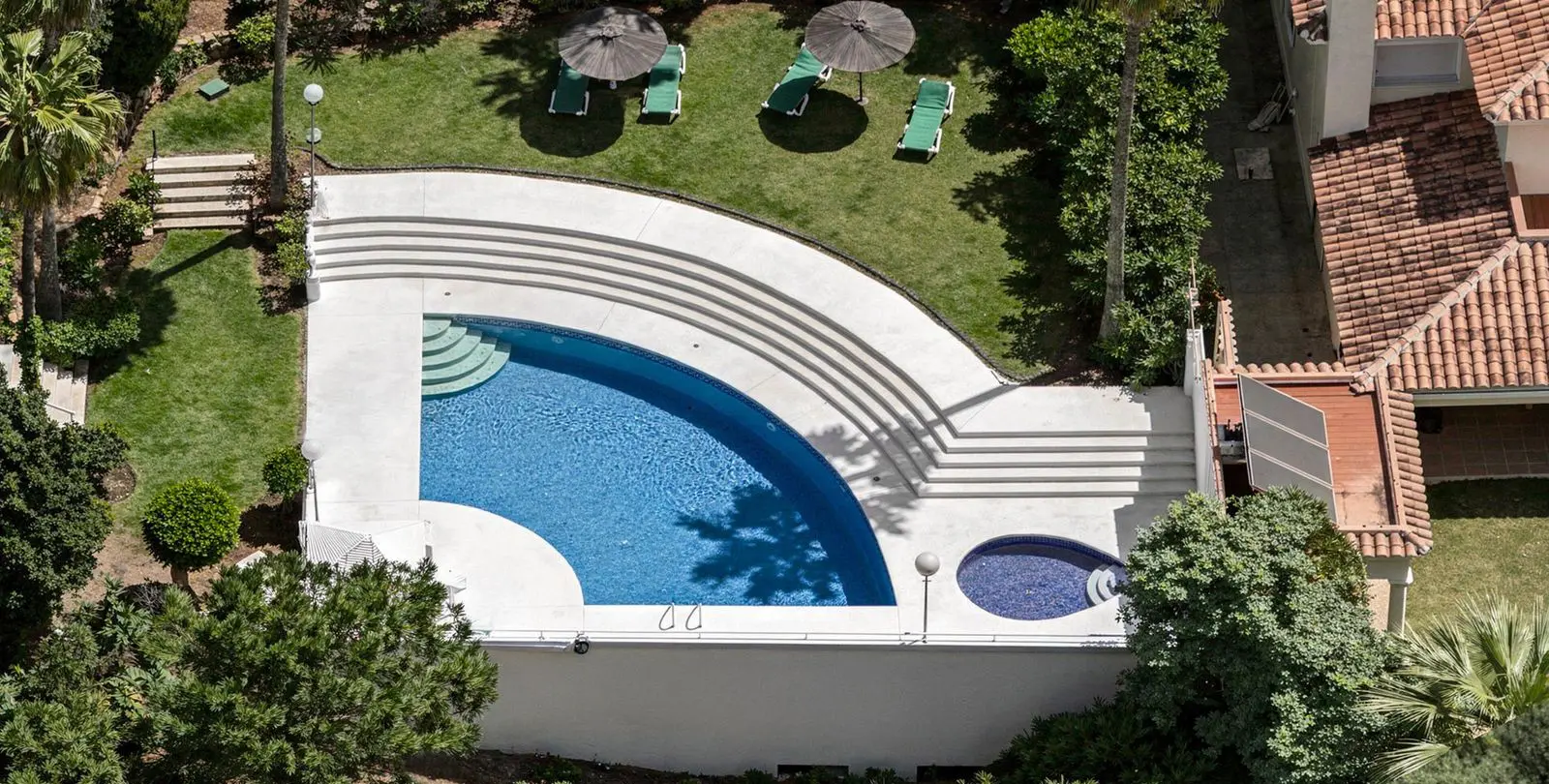 Venta de casa pareada en Calahonda 46
