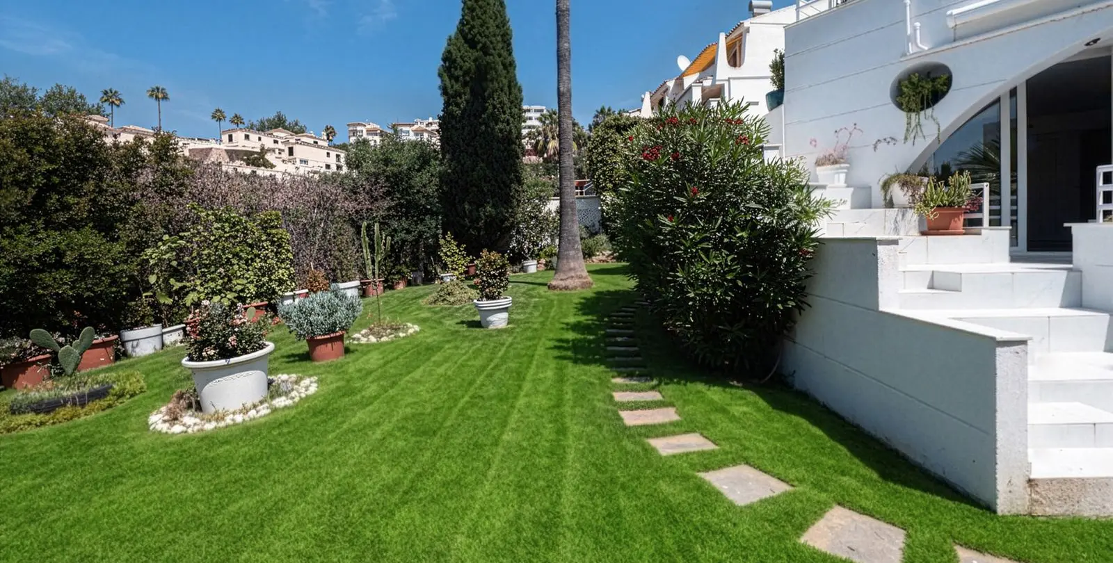 Venta de casa pareada en Calahonda 50