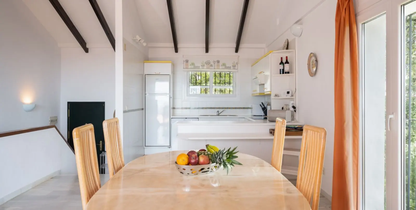 Sale of detached villa in Elviria 11