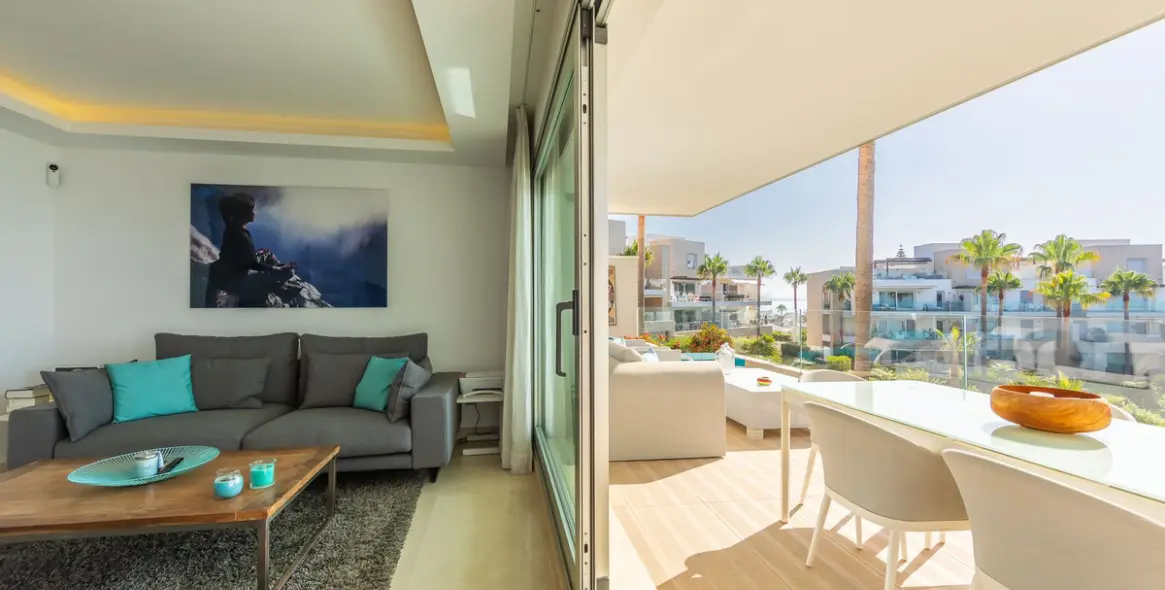 Sale of middle floor apartment in Estepona 15