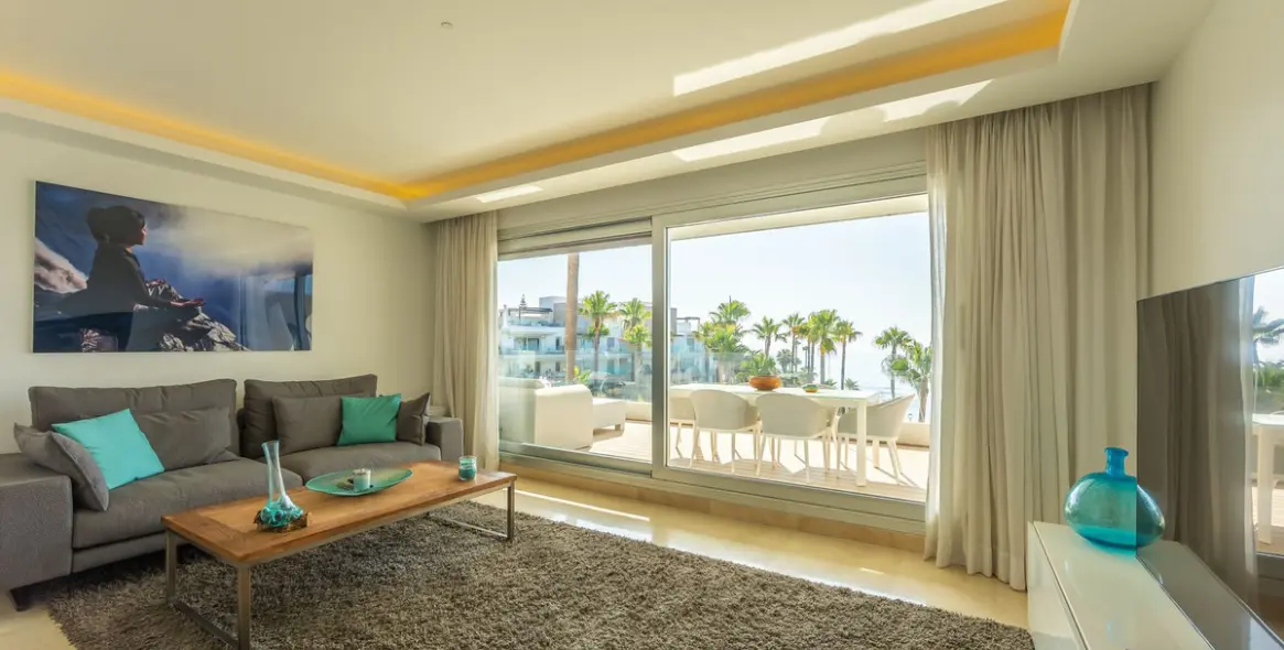 Sale of middle floor apartment in Estepona 16