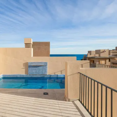 Venta de ático dúplex en Estepona