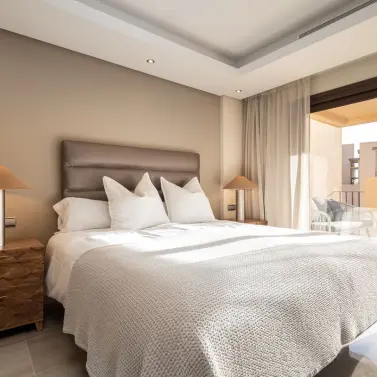Venta de ático dúplex en Estepona