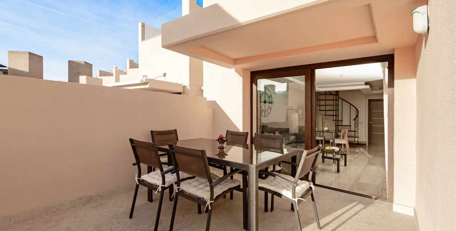Sale of penthouse duplex in Estepona 5