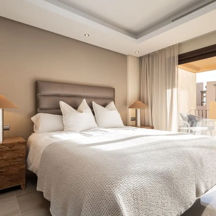 Sale of penthouse duplex in Estepona