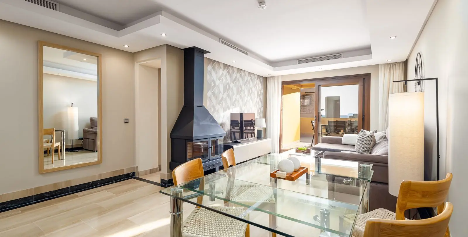 Sale of penthouse duplex in Estepona 8