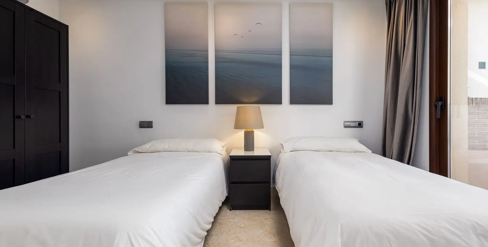 Sale of penthouse duplex in Estepona 21