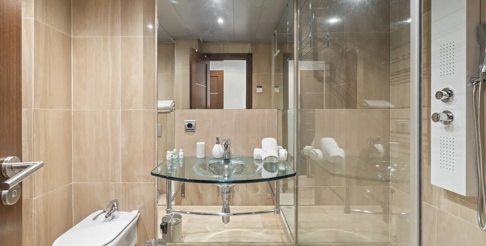 Sale of penthouse duplex in Estepona 26