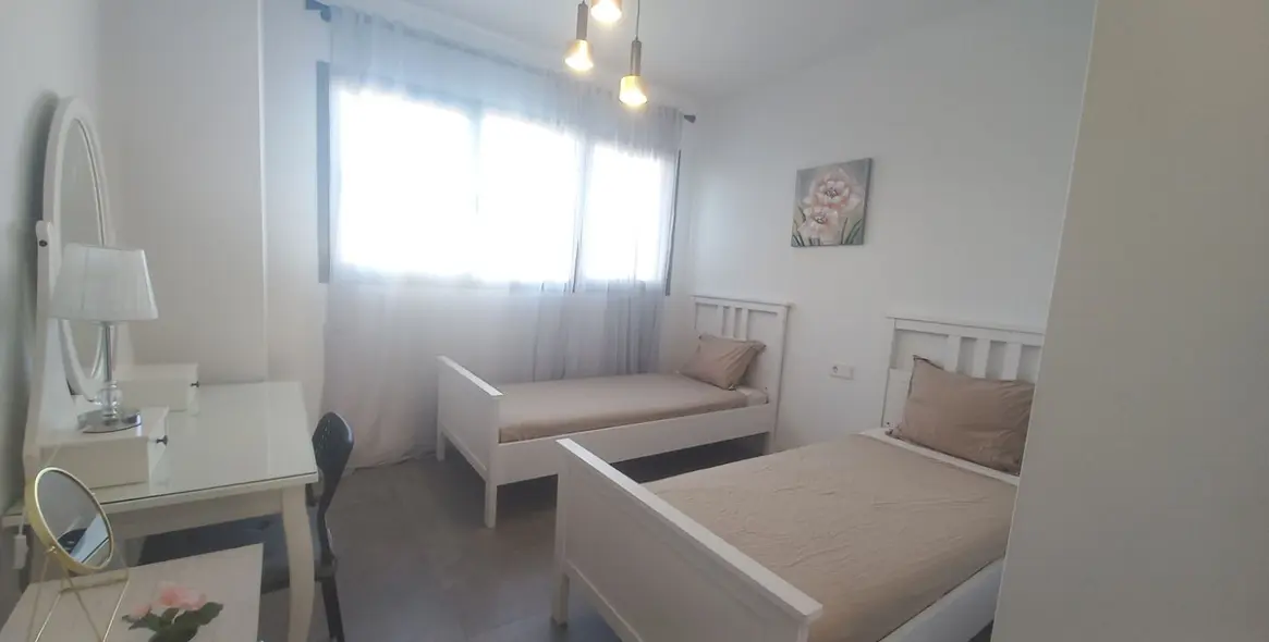 Sale of townhouse in El Chaparral 19