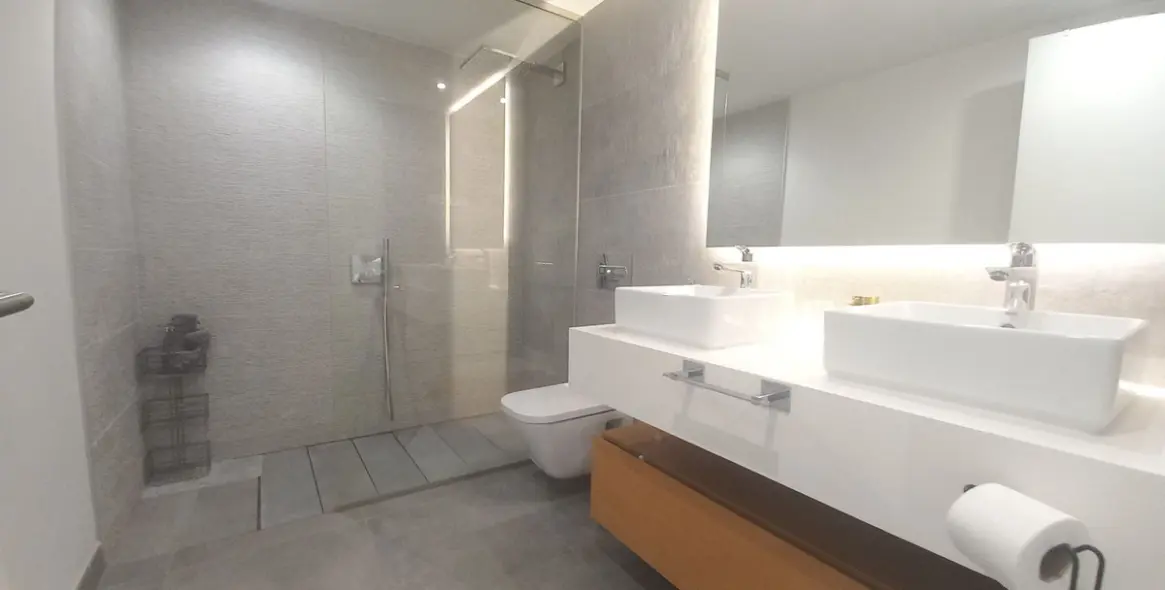 Sale of townhouse in El Chaparral 25