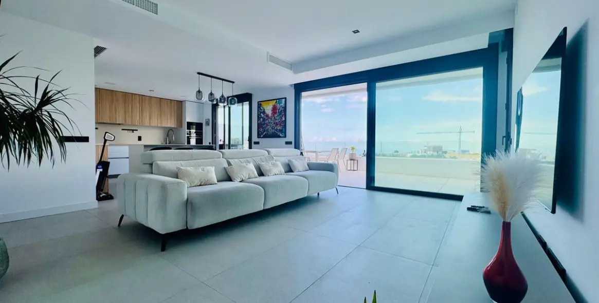 Продажа двухуровневого пентхауса в Marbella 4