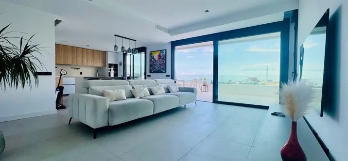 Продажа двухуровневого пентхауса в Marbella 3