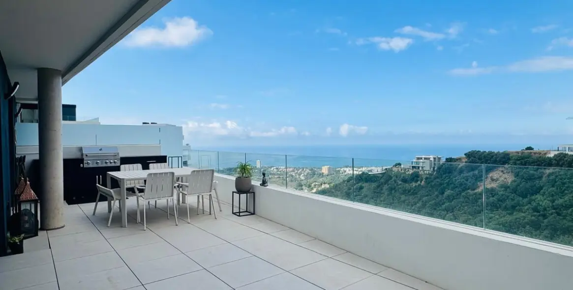 Продажа двухуровневого пентхауса в Marbella 22